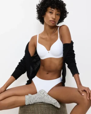 Body Make-Up Essentials Con Aro y Relleno de Triumph