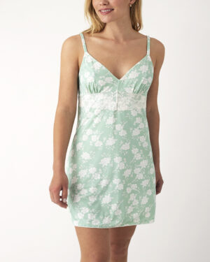 Camisón Verde Flores Blancas de Promise